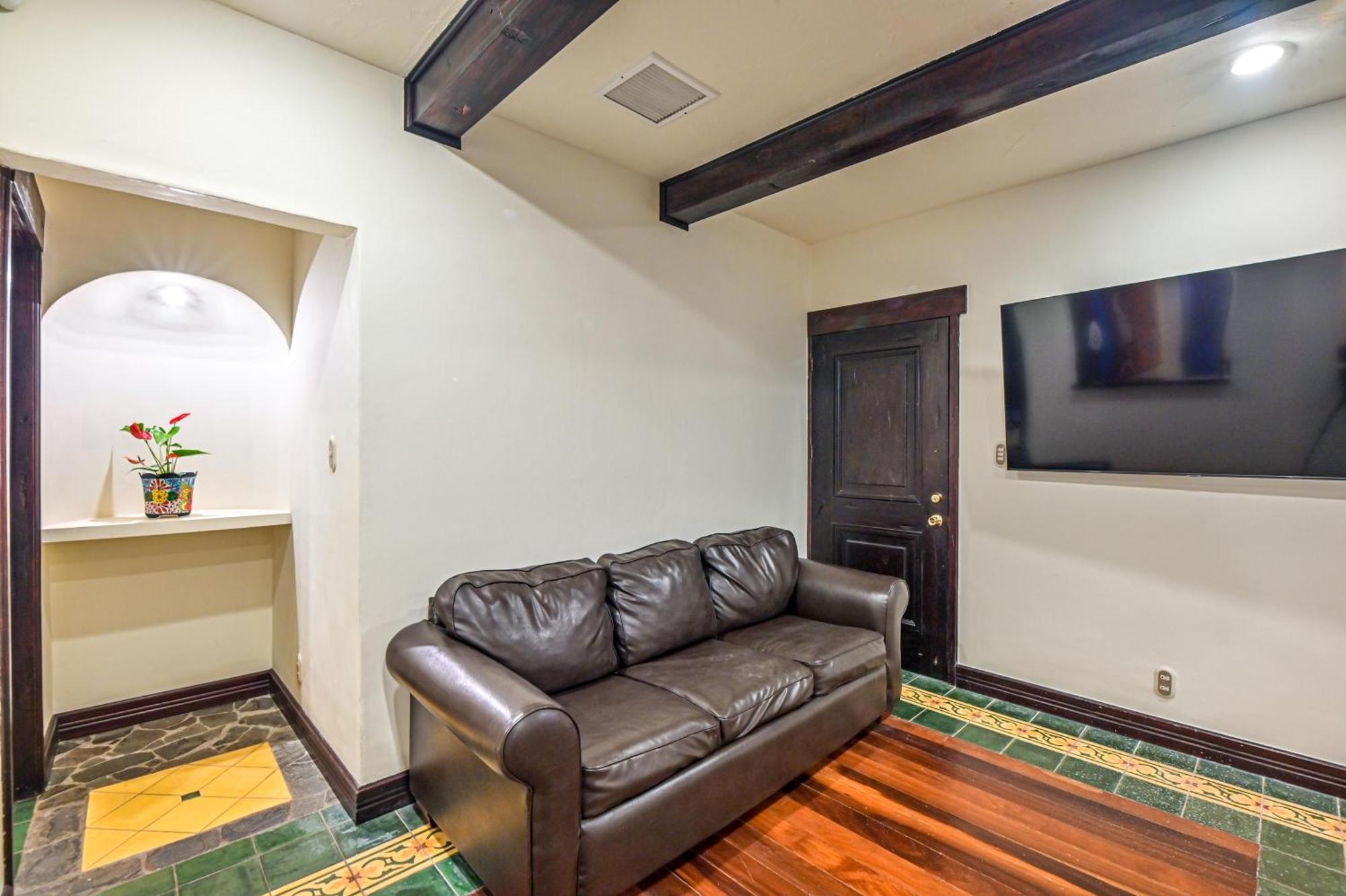 Stay In Cr Los Suenos Condos Jaco Room photo