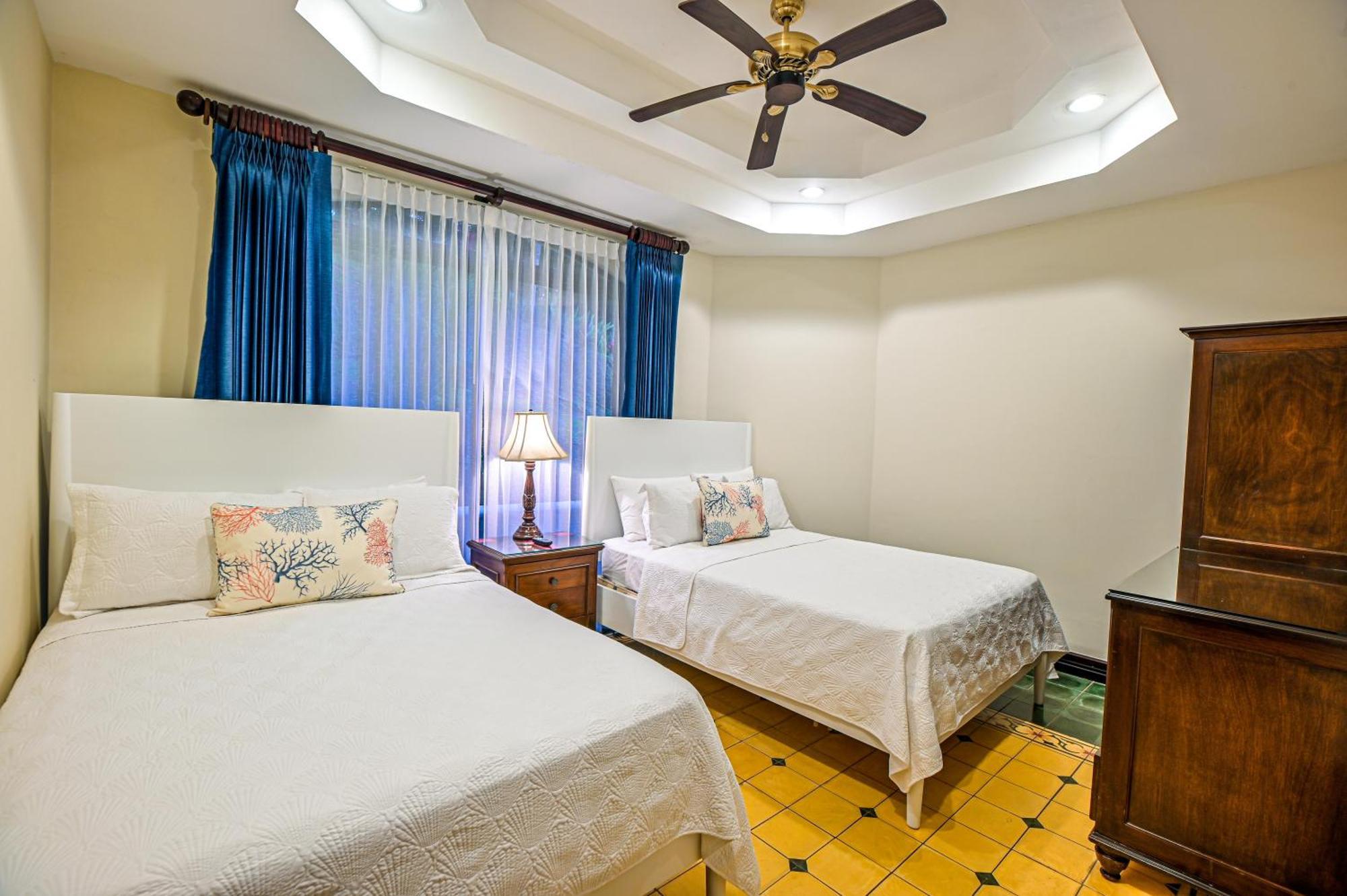 Stay In Cr Los Suenos Condos Jaco Room photo