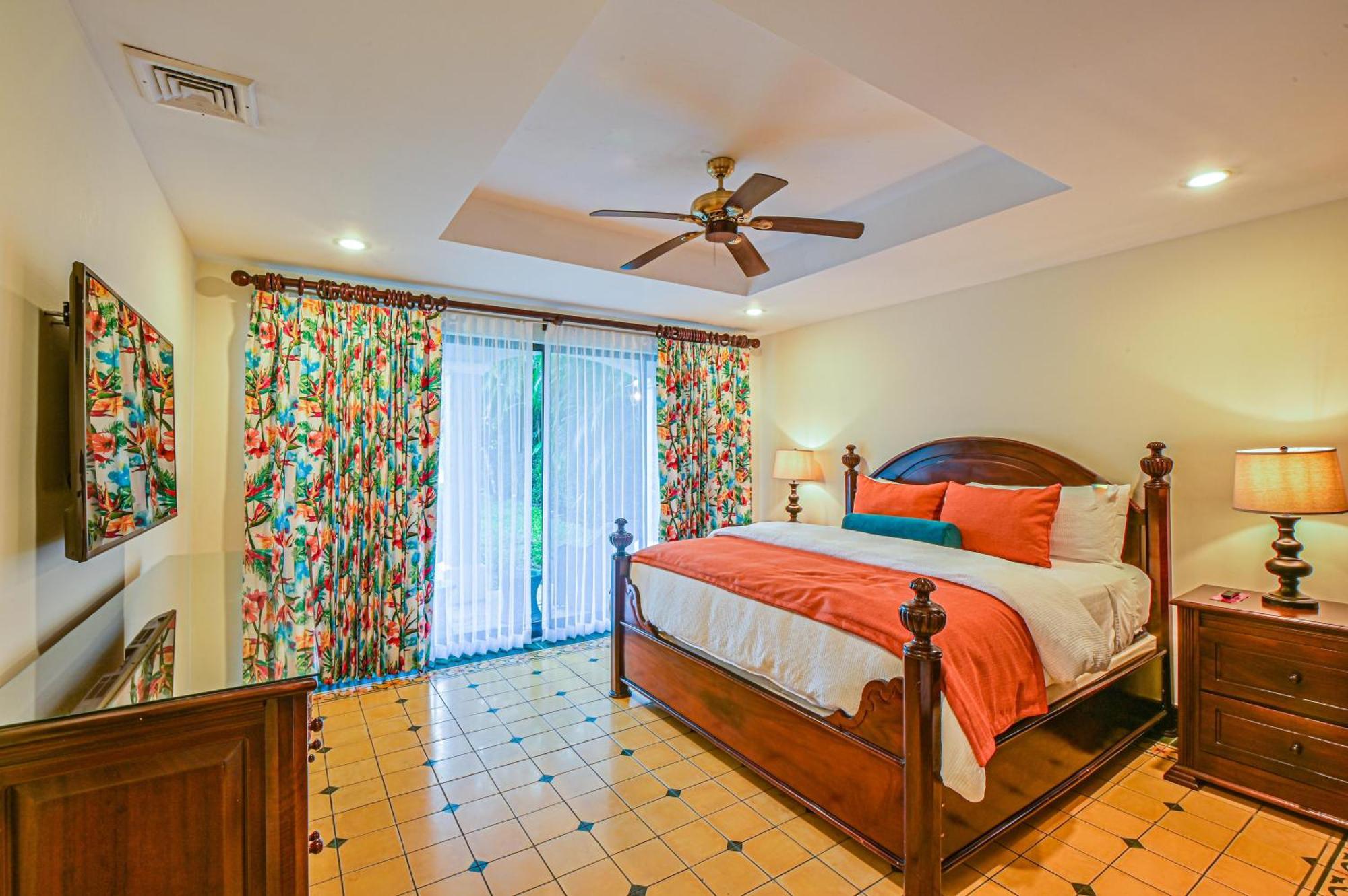 Stay In Cr Los Suenos Condos Jaco Room photo