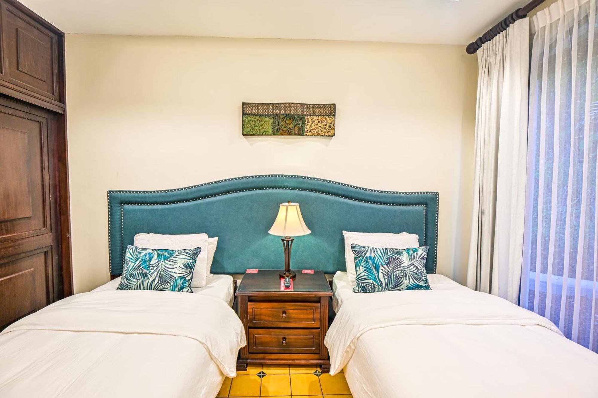 Stay In Cr Los Suenos Condos Jaco Room photo